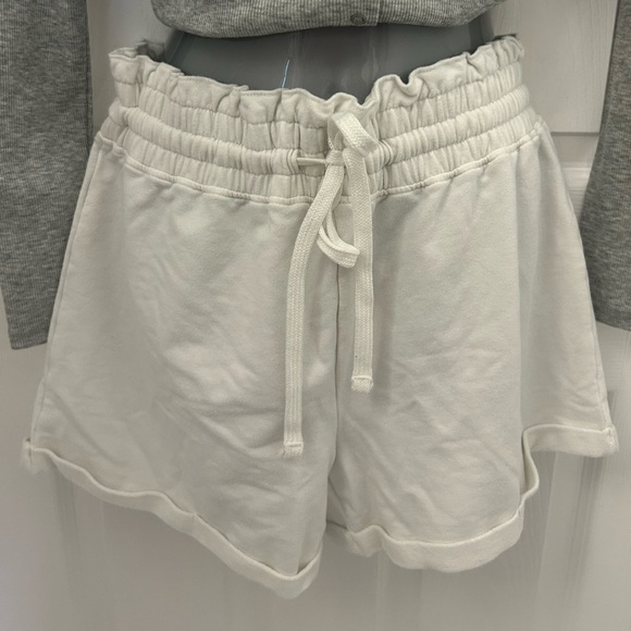 White, Draw-String Shorts, Sz M - Picture 2 of 5